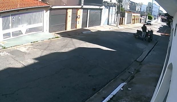 Assalto ocorreu na rua Corónda, no bairro Vila Marieta, na manhã desta segunda (19)