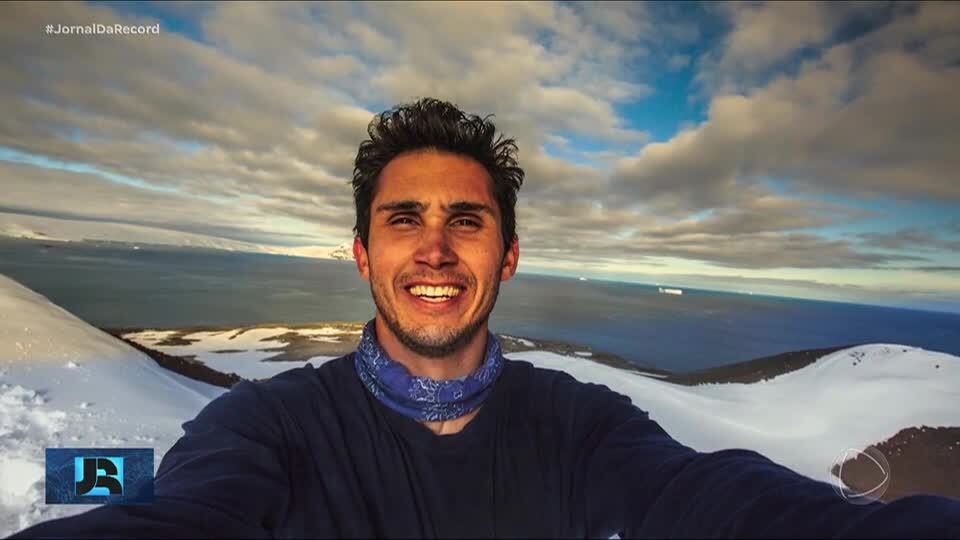 Família de fotógrafo encontrado morto no Peru aguarda envio de equipe para o resgate do corpo