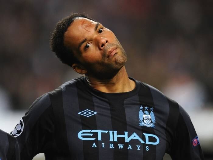 Ainda entre os feiosos da Europa, o zagueiro Joleon Lescott pede passagem