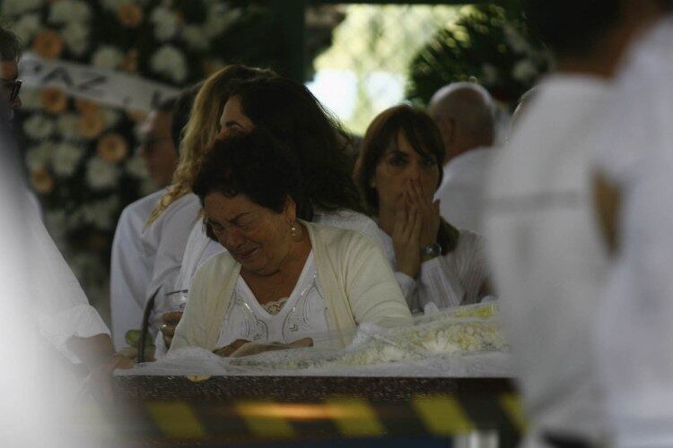 Gilberto Arruda foi enterrado neste sábado (20)