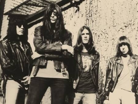 Ramones: da esquerda para a direita, Marky, Joe, CJ e Johnny