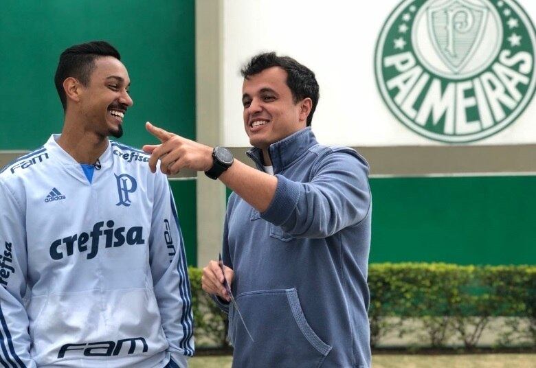 Já Antônio Carlos precisou de uma ajudinha para começar o quiz