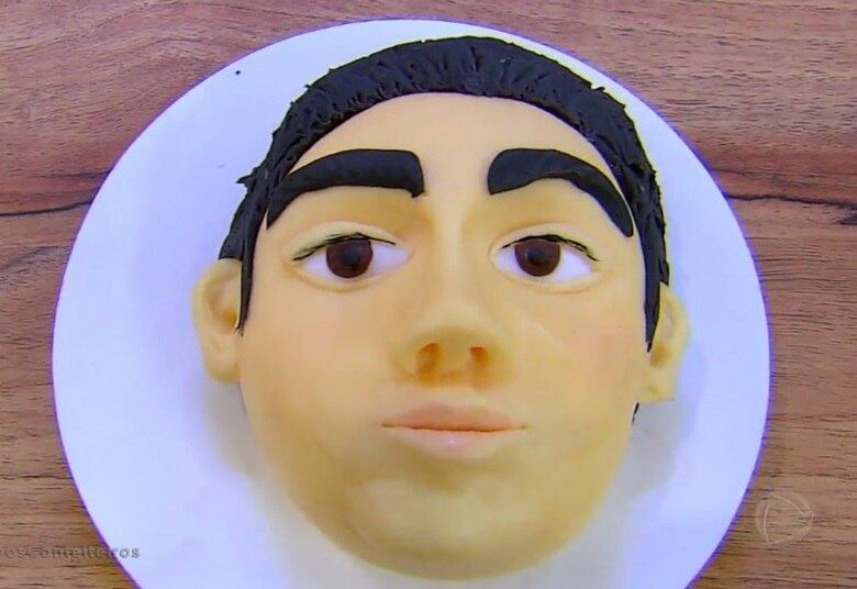 A profundidade e o aspecto sereno da escultura de Tati agradaram aos dois avaliadores