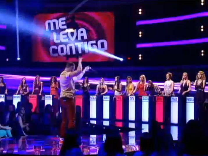 Ao som de música animada, o candidato fez seu número
+ Vídeo: Diego faz número com fogo e vê que não é a melhor forma de conquistar mulheres
+ Siga o Me Leva Contigo no Twitter
+ Curta o Me Leva Contigo no Facebook