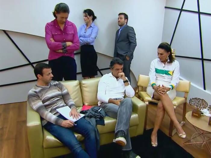 

Enquanto Priscila lamentava a
saída de Andréa Nóbrega, Beth Szafir cutucou a aprendiz



— De luto nada, se a Ana Moser
saísse ela iria bater palma

+ Aproveite e confira os vídeos do Aprendiz Celebridades

+ Já curtiu a página do Aprendiz Celebridades no Facebook? É só clicar!

+ Siga o Aprendiz Celebridades no Twitter e receba todas as notícias do programa
