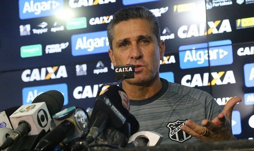 Jorginho pediu demissão e não é mais o técnico do Ceará