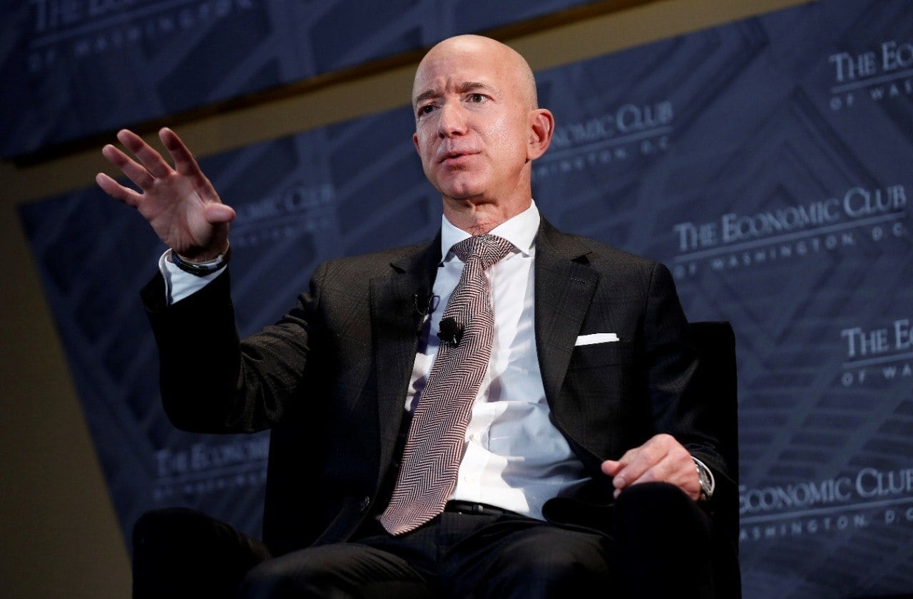Jeff Bezos, fundador da Amazon, voltou para o primeiro lugar dos mais ricos do mundo