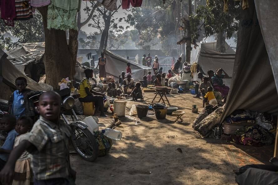 Em abril de 2014, um massacre em Boguila vitimou 18 civis, incluindo três membros da equipe dos MSF. 

Desde dezembro de 2012, as equipes já se envolveram em cerca de 115 incidentes relacionados a falta de segurança na RCA. Atualmente, mais de 300 profissionais estrangeiros e dois mil locais atuam no país no combate à crise humanitária 