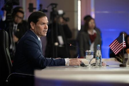 Secretário de Estado dos EUA, Marco Rubio, faz declaração de abertura durante a Conferência Pós-Ministerial da Asean com os EUA, em Pasay, na região metropolitana de Manila