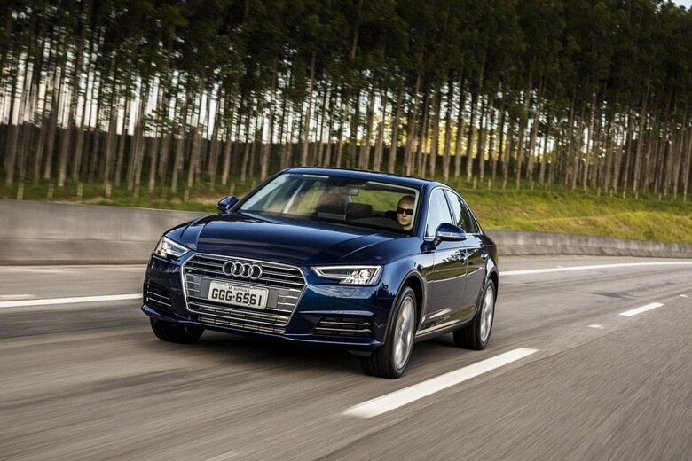 Na estrada, com o modelo avaliado (versão Launch Edition), o modelo alemão responde bem, e tem fôlego em baixo regime de rotação. Após isso, o bloco quatro cilindros perde um pouco a força, mas nada de deixar na mão em caso de ultrapassagens em aclives