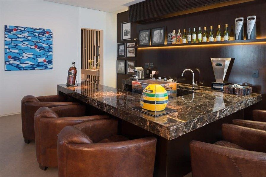 Todos os cômodos possuem sistema de ar-condicionado