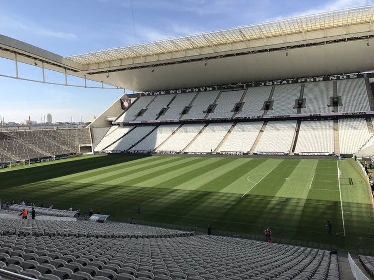 A partida será disputada na Neo Química Arena, com mando do Corinthians. Nas últimas cinco vezes em que enfrentou o São Paulo em casa, o Alvinegro venceu quatro e empatou uma. O Tricolor nunca venceu o rival em Itaquera