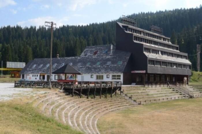 As instalações construídas para sediar o evento foram totalmente abandonadas