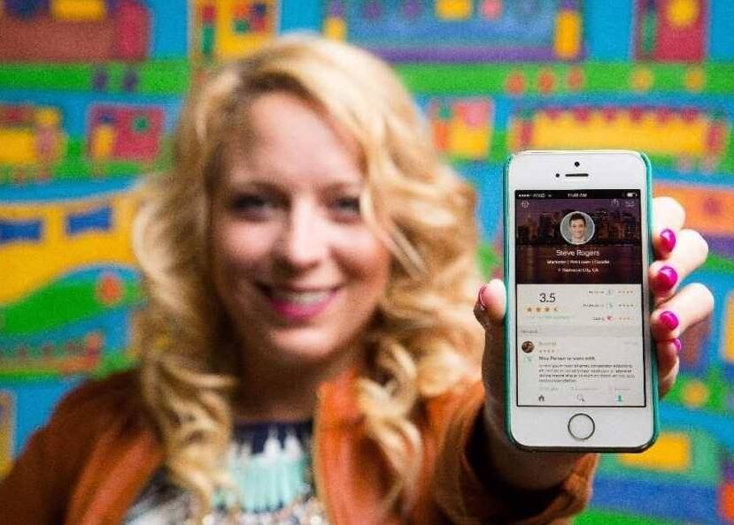 O peeple deve chegar em novembro e foi criado por duas mulheres de Calgary e sua ideia é "permitir que os usuários deixarem uma nota e comentário para as pessoas que elas tem contato no dia a dia", de acordo com uma entrevista da cofundadora Julia Cordray (foto)