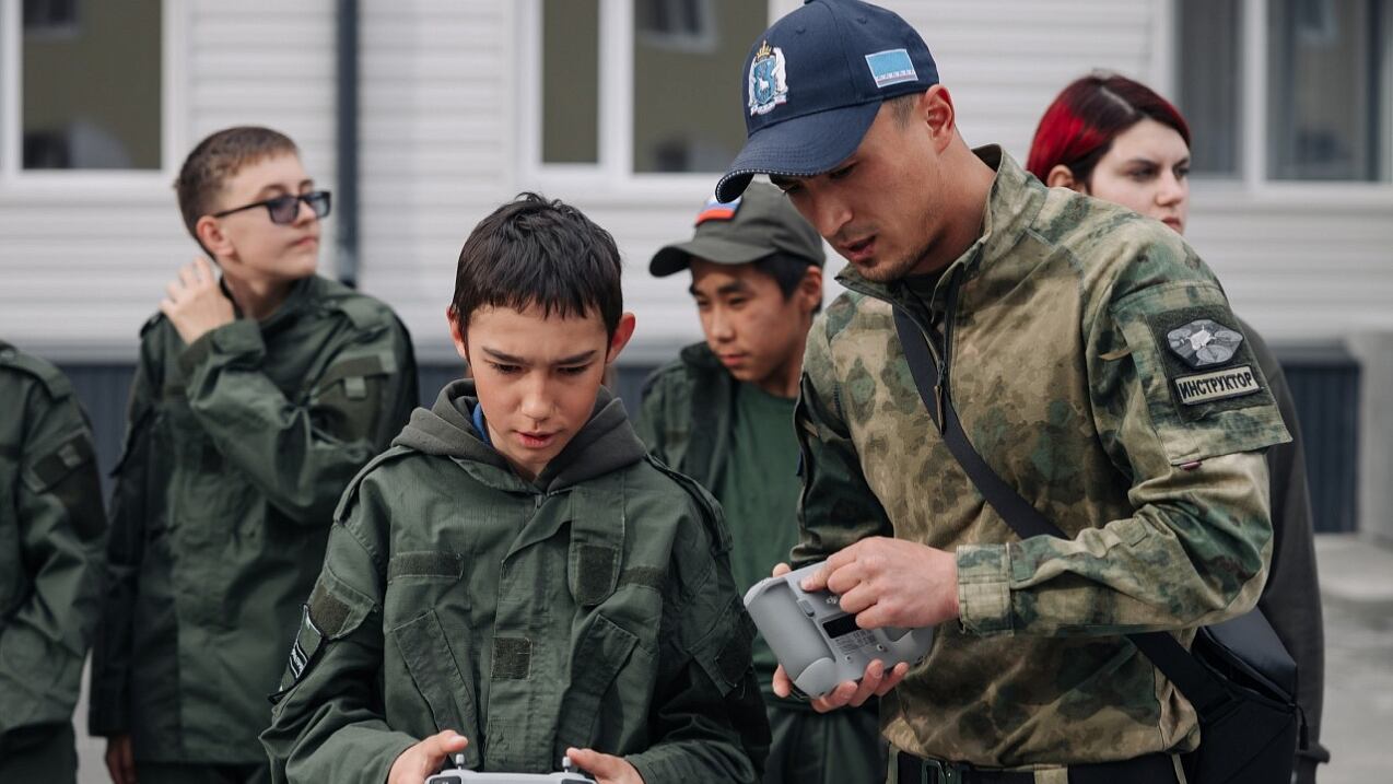 Governo ucraniano implementou uma campanha nacional de conscientização entre estudantes após relatos