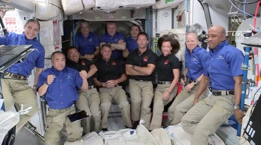 Cada astronauta leva mais de 70kg de roupas para o espaço, segundo a Nasa
