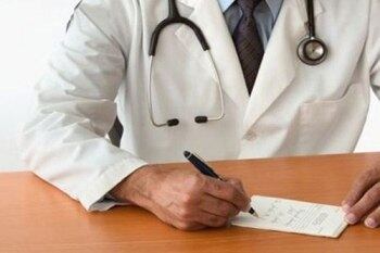Especialista aponta que medida pode beneficiar tanto a população quanto os médicos formandos