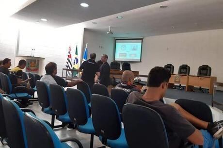 Palestra realizada na Câmara Municipal de Socorro antecedendo abertura da exposição