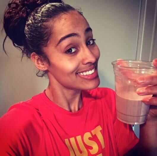 Além de ter talento de sobra no basquete, Skylar Diggins esbanja beleza e boa forma