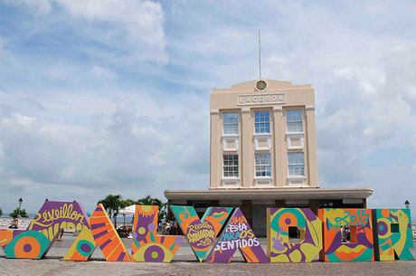 Letreiro Salvador tem se consolidado como um dos principais atrativos da capital baiana
