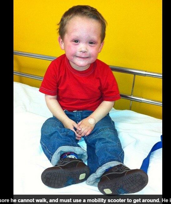 A mãe, Dana Bishop,
conta que não sabe mais o que fazer, porque já tentou realizar todos os
tratamentos disponíveis no sistema de saúde da Inglaterra.  
— Fizemos até um tipo
de quimioterapia, mas a doença dele é muito forte