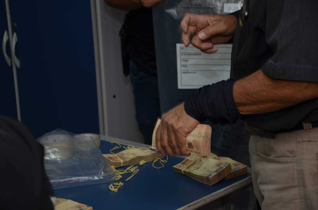 Polícia fez buscas em 10 cidades em MG e GO