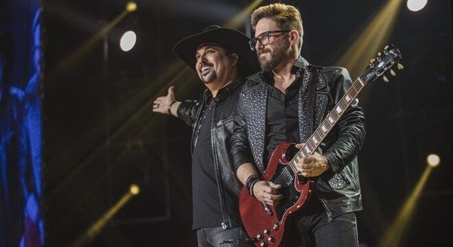 Edson e Hudson lançaram clipe para a faixa Quem Me Viu, Quem Me Vê
