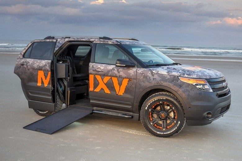 O primeiro SUV será doado para Mike Delancey, um oficial da marinha que ficou paralisado após ser atingido por uma bala quando servia o exército norte-americano no Iraque, em 2006 

Saiba tudo sobre carros em motos

Conheça o R7 Play e assista a todos os programas da Record
na íntegra!
