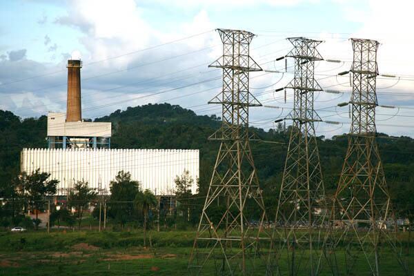 Imagem de usina térmica em Igarapé, na Grande BH