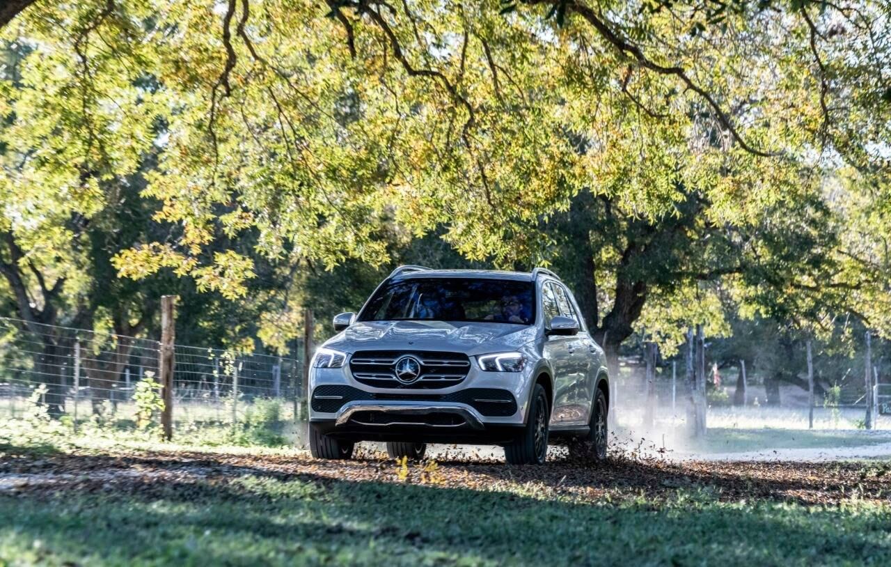 Ainda é possível ajustar suas respostas, bem como as do motor e do sistema eletrônico de estabilidade