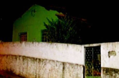 Casa da vítima foi invadida pelo atirador