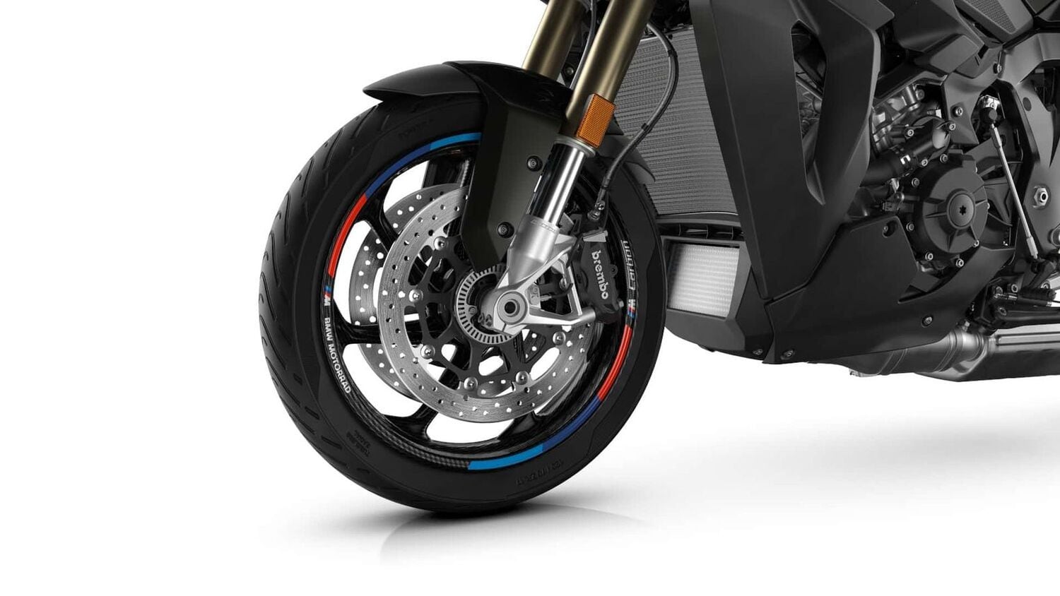 Freios a disco com 320 mm na dianteira e 265 mm na traseira da M 1000 XR