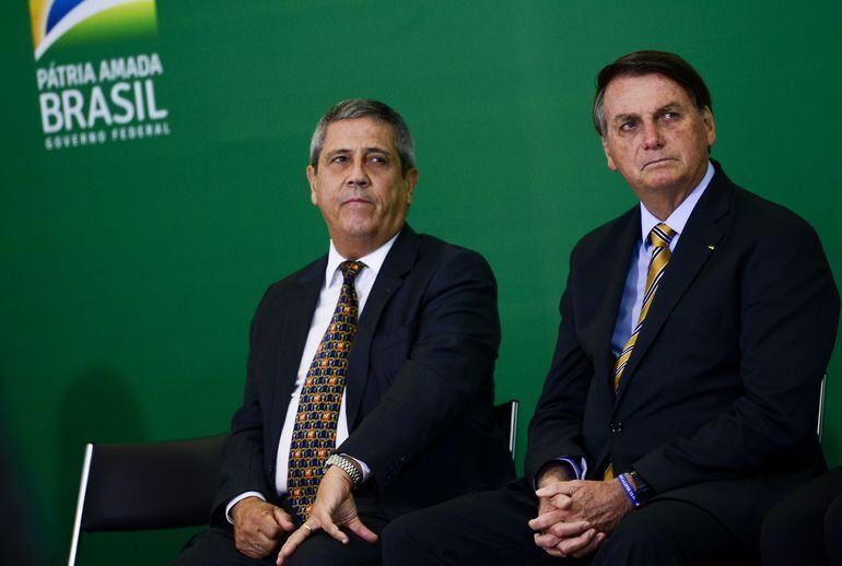 TSE vai julgar ações contra Bolsonaro e Braga Netto