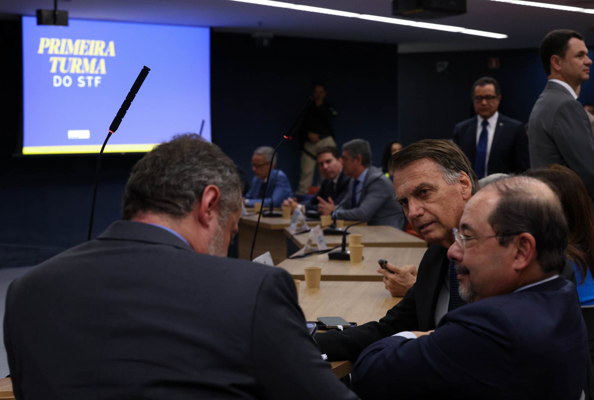 Bolsonaro começou a cumprir pena nessa terça-feira (25)