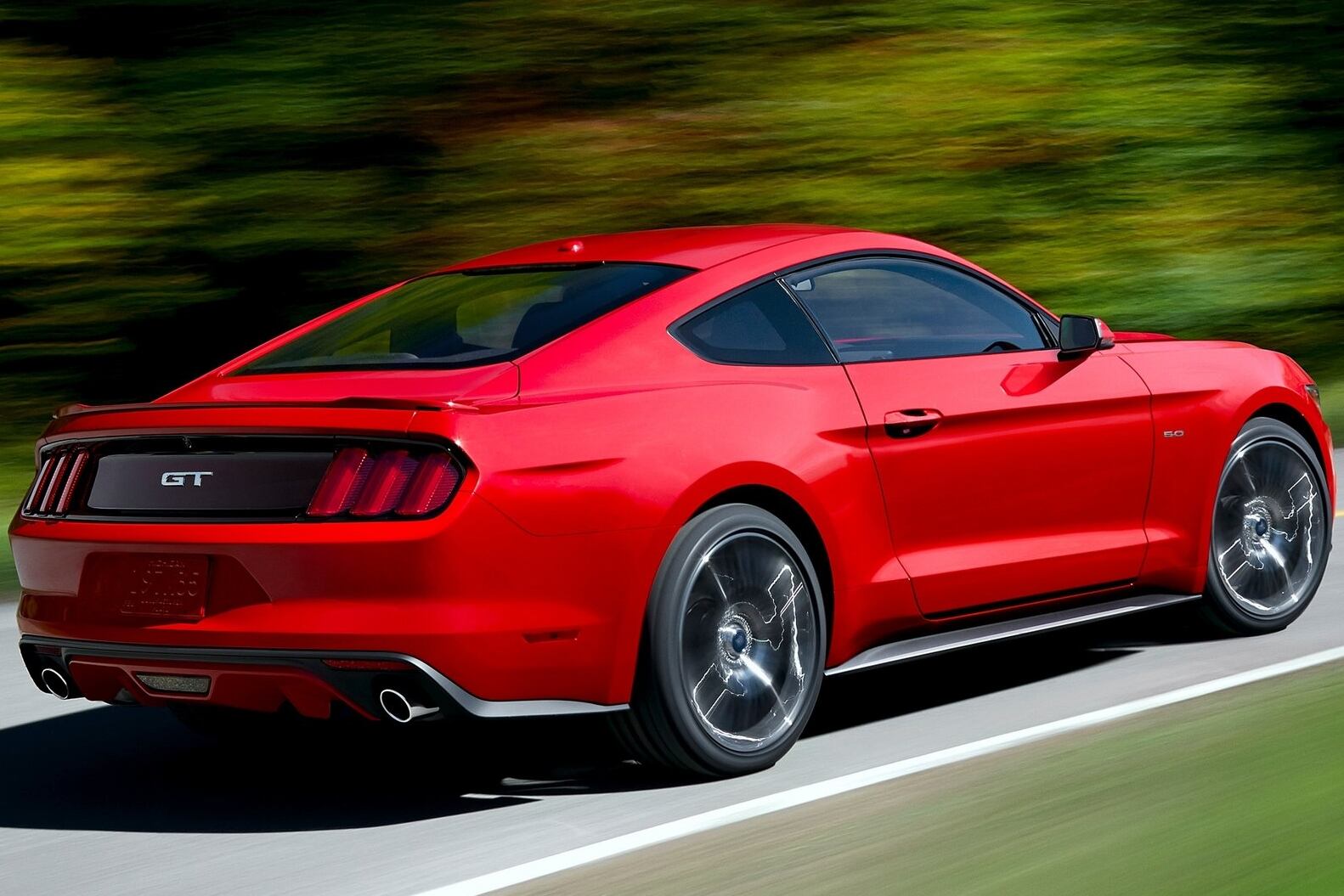 Com o objetivo de atingir os mais diversos mercados, o novo Mustang foi "globalizado" e poderá até ser vendido no Brasil

Quer saber tudo sobre carros? Acesse www.r7.com/carros
