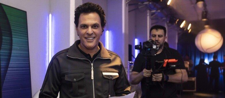 Músico promete tratar adultos como adultos