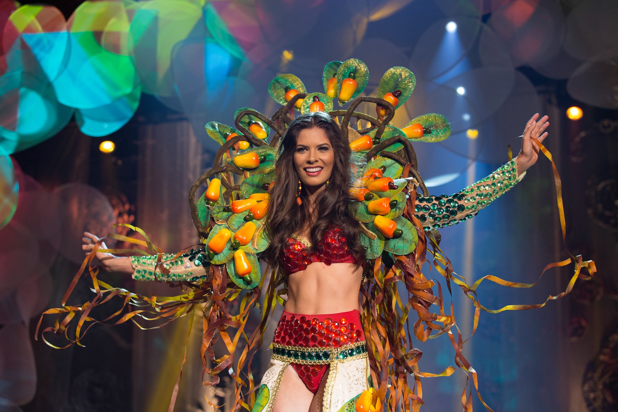 Cristina
Alves, a Miss Rio Grande do Norte, representou um ponto turístico do estado: O Maior
Cajueiro do Mundo
