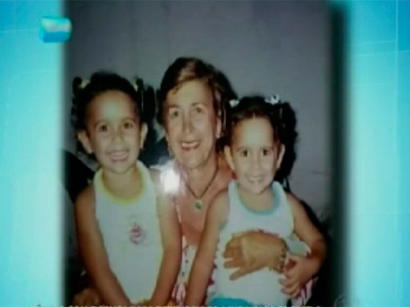 Atualmente, elas estão usando cadeiras de rodas. Gabriela
estuda Biomedicina e vai todo dia para a faculdade. A jovem conta que o que mais
a incomoda é depender de outras pessoas