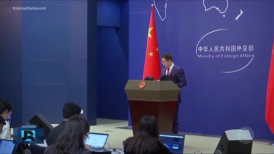 Taxada em até 245% pelos EUA, China recorre à ONU para discutir tarifas