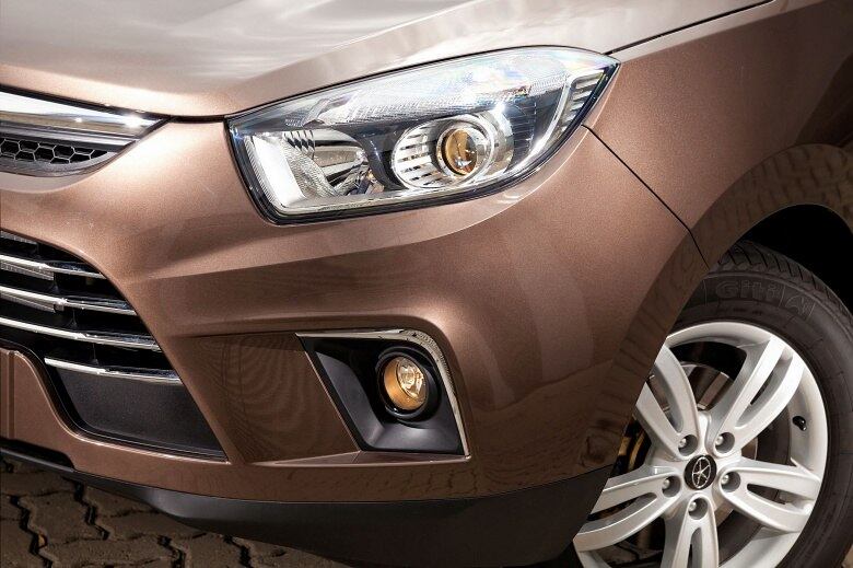 O design é outro ponto interessante do JAC T6, com linhas que parecem inspiradas em modelos conhecidos, mas também com alguma personalidade. A dianteira, por exemplo, tem traços que lembram o Hyundai ix35