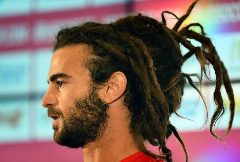 O jogador da seleção dos EUA, Kyle Beckerman, chama a atenção pelos dreads na cabeça