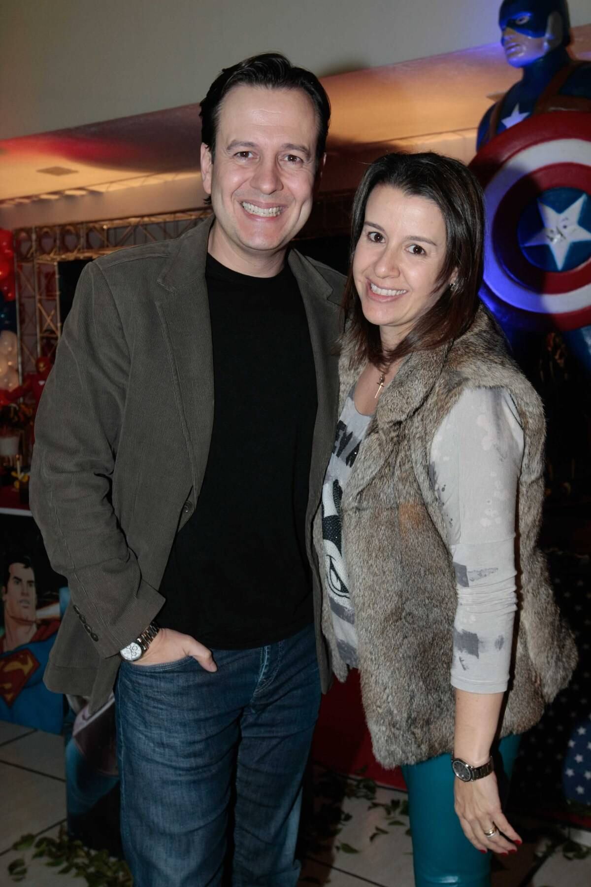 Celso Zucatelli e sua mulher, entre tantos outros famosos