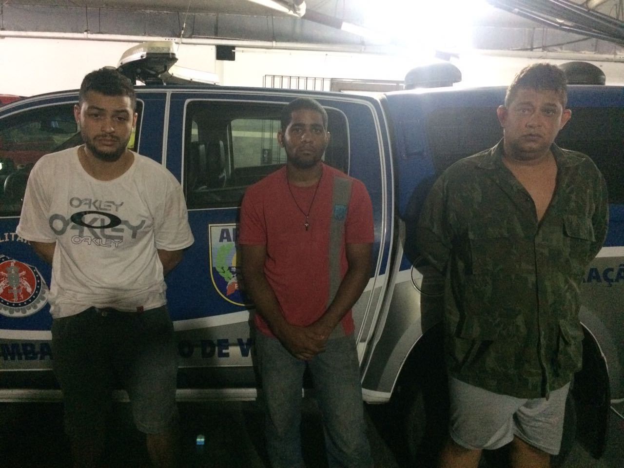 O trio foi apresentado na sede do Draco, onde ficará custodiado à disposição da Justiça