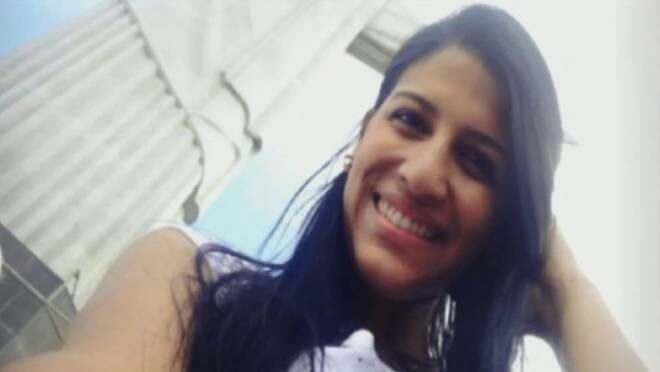 Do motel, os criminosos fugiram pela rodovia Anchieta, mesmo caminho que o casal pegou. Durante o trajeto, Mayara disse ao namorado que havia sido atingida e que estava sangrando