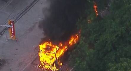 Ataques a ônibus ocorreram na zona oeste