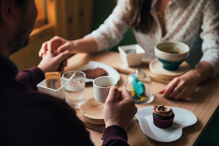 Podcast mostra contraste entre estilos de cafeterias