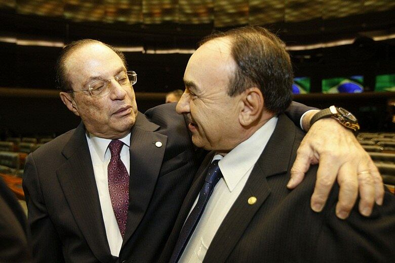 O deputado Paulo Maluf (PP-SP) compareceu à sessão preparatória de posse no plenário Ulysses Guimarães, em Brasília, neste domingo (1º)