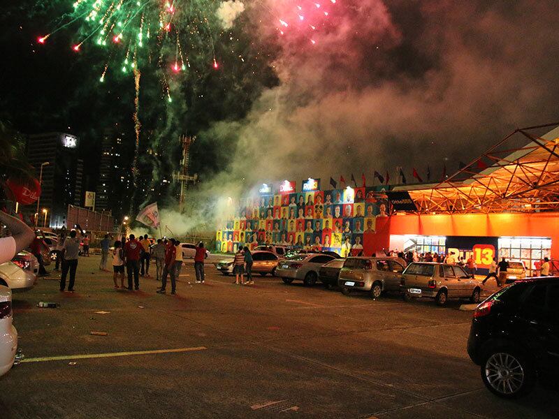 No comitê do candidato o clima era de muita festa