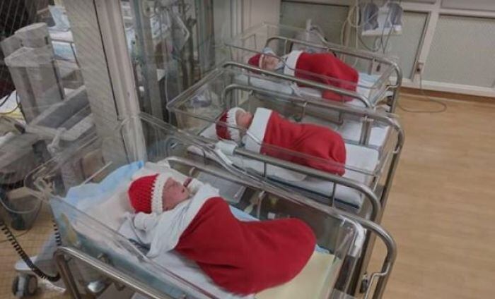No caso da americana, Janie Lara, o gesto do hospital foi tão significativo que, quase duas décadas depois, ainda é relembrado. 'Minha bebê chegou em casa há 18 anos em uma meia de Natal. Eu não, mas meu aniversário é no dia 24 de dezembro", escreveu ela em uma publicação do Facebook