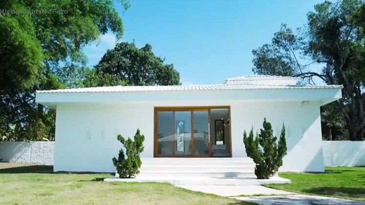 No bangalô para visitantes, Nicole esbanja conforto 